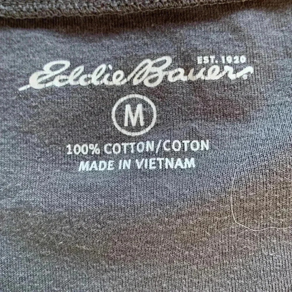 Eddie Bauer, medium weight, 100% cotton, long sleeve ruffled neckline  T-shirt - Picture 4 of 4